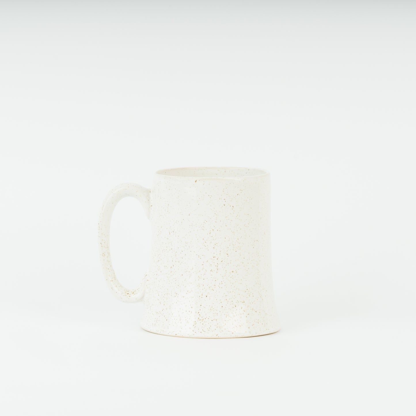 Handmade Woad Navy Blue Stoneware Half-Pint Tankard – Slip Cast Ceramic Mug with High Gloss Glaze – Sleek Traditional Pottery Beer and Tea Mug