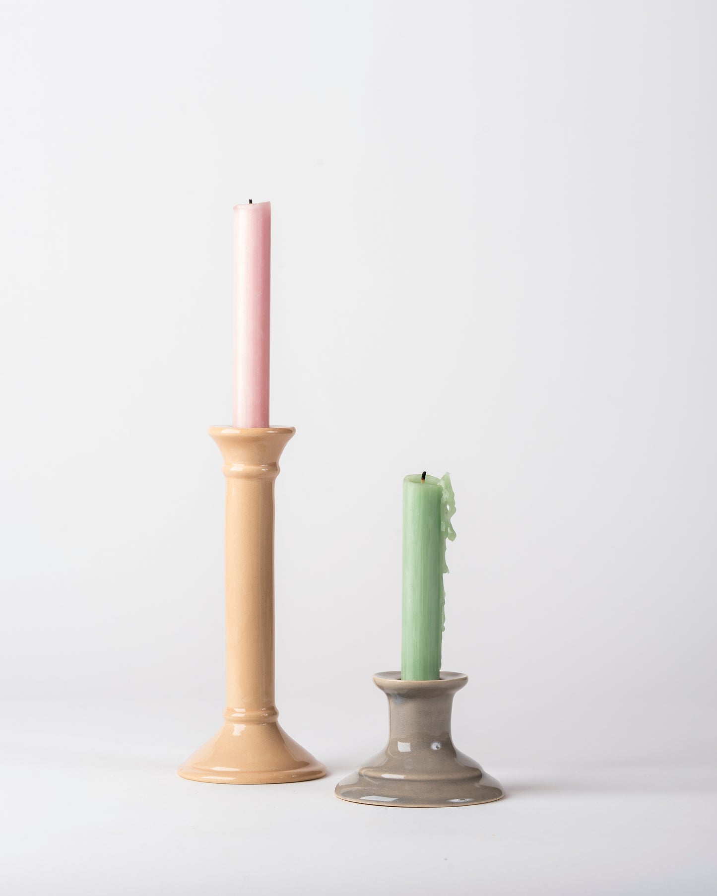 Handcrafted Ceramic Soft Peony Pink Taper Candle Holder – Elegant Home Décor Accent for Dining, Mantels & Gifting