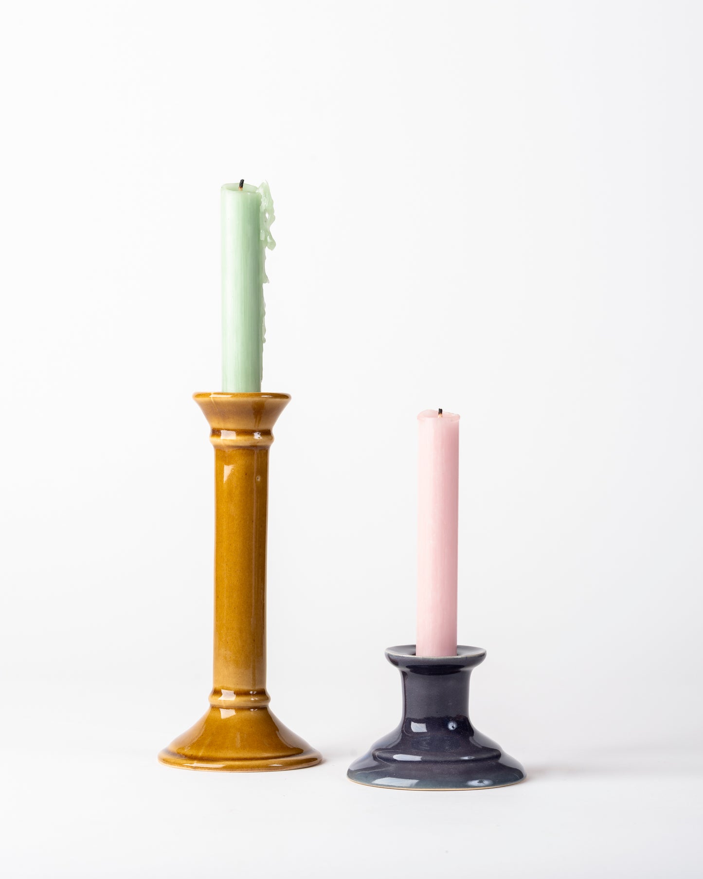 Handcrafted Ceramic Soft Peony Pink Taper Candle Holder – Elegant Home Décor Accent for Dining, Mantels & Gifting