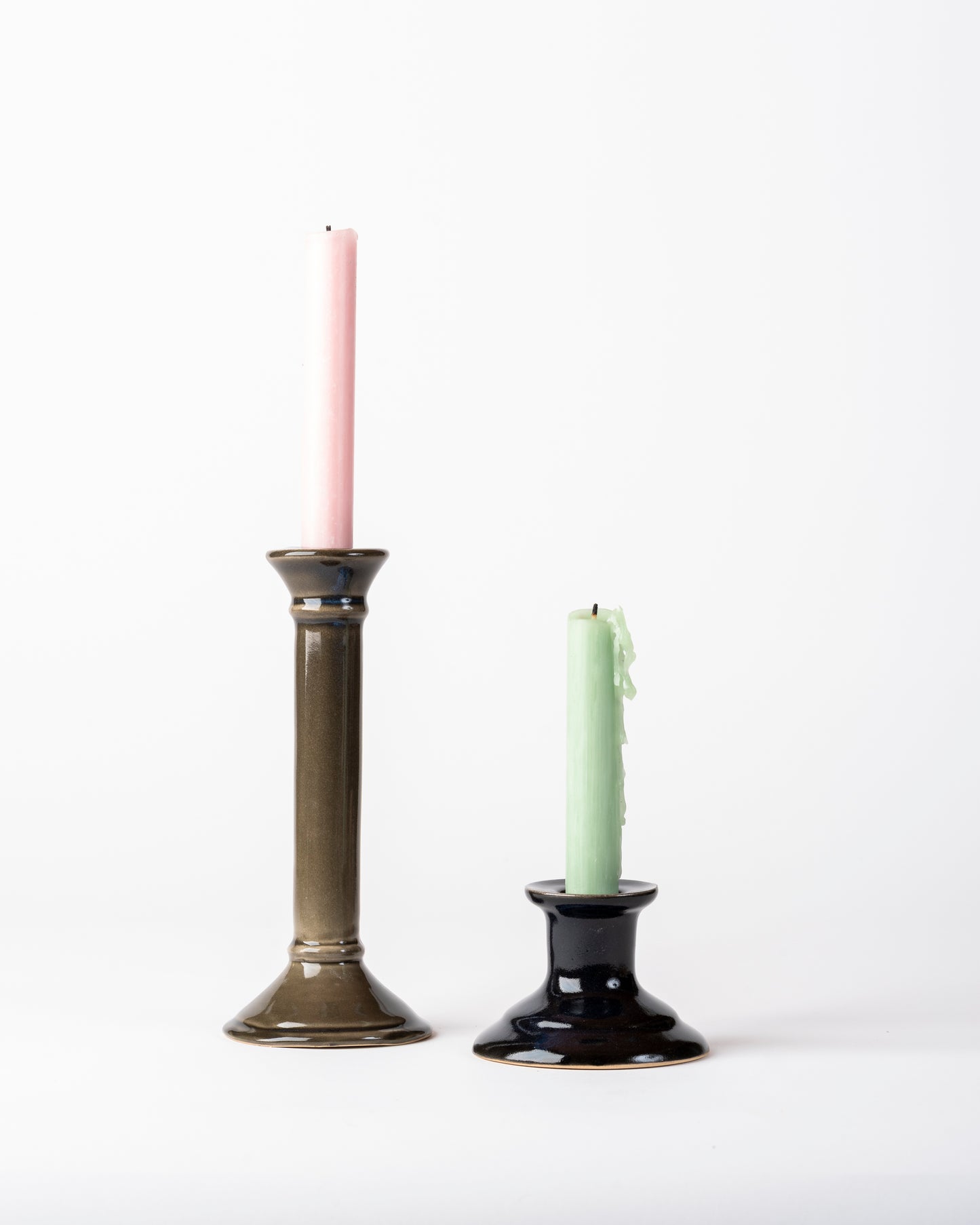 Handcrafted Ceramic Soft Peony Pink Taper Candle Holder – Elegant Home Décor Accent for Dining, Mantels & Gifting