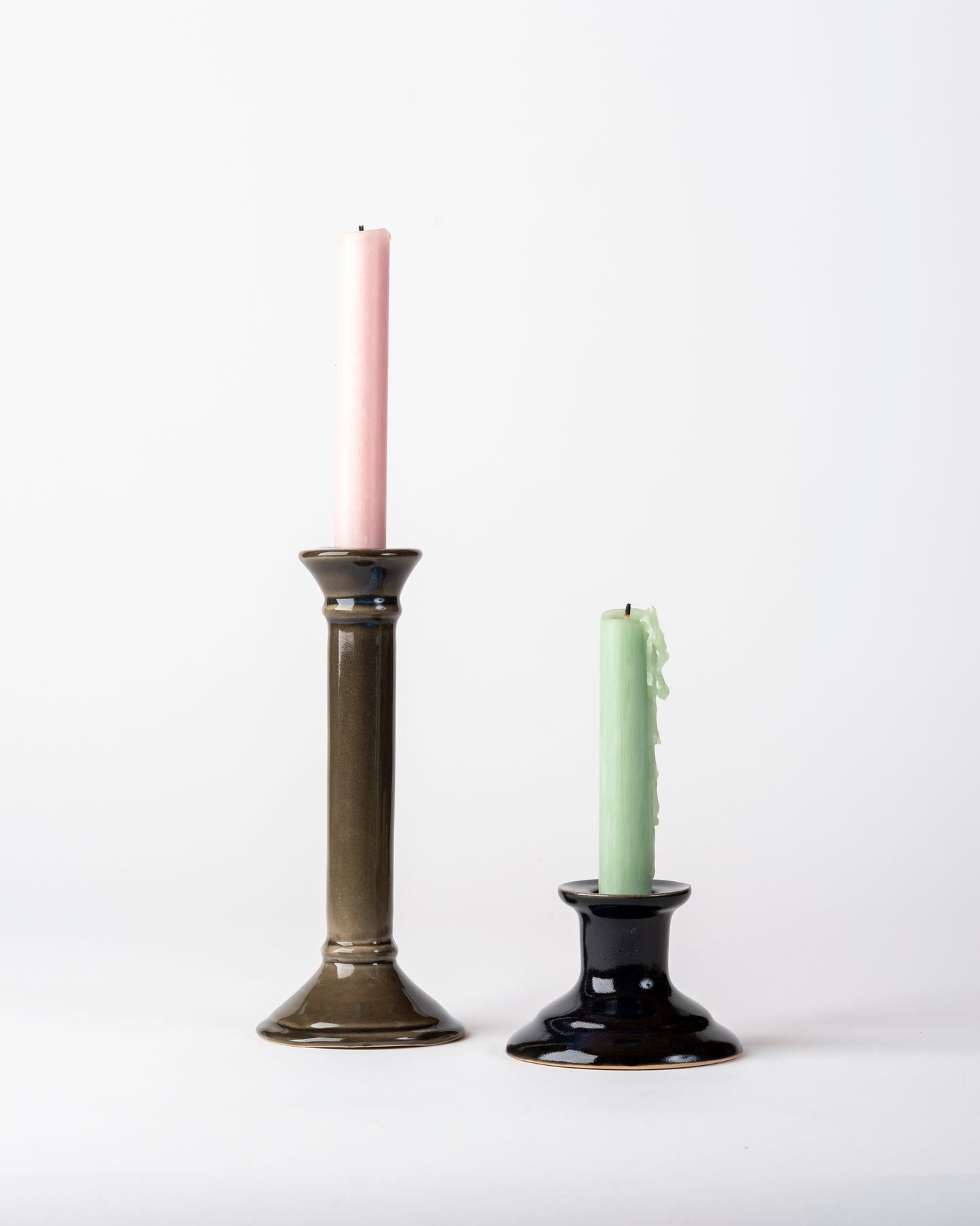 Handcrafted Ceramic Soft Peony Pink Taper Candle Holder – Elegant Home Décor Accent for Dining, Mantels & Gifting