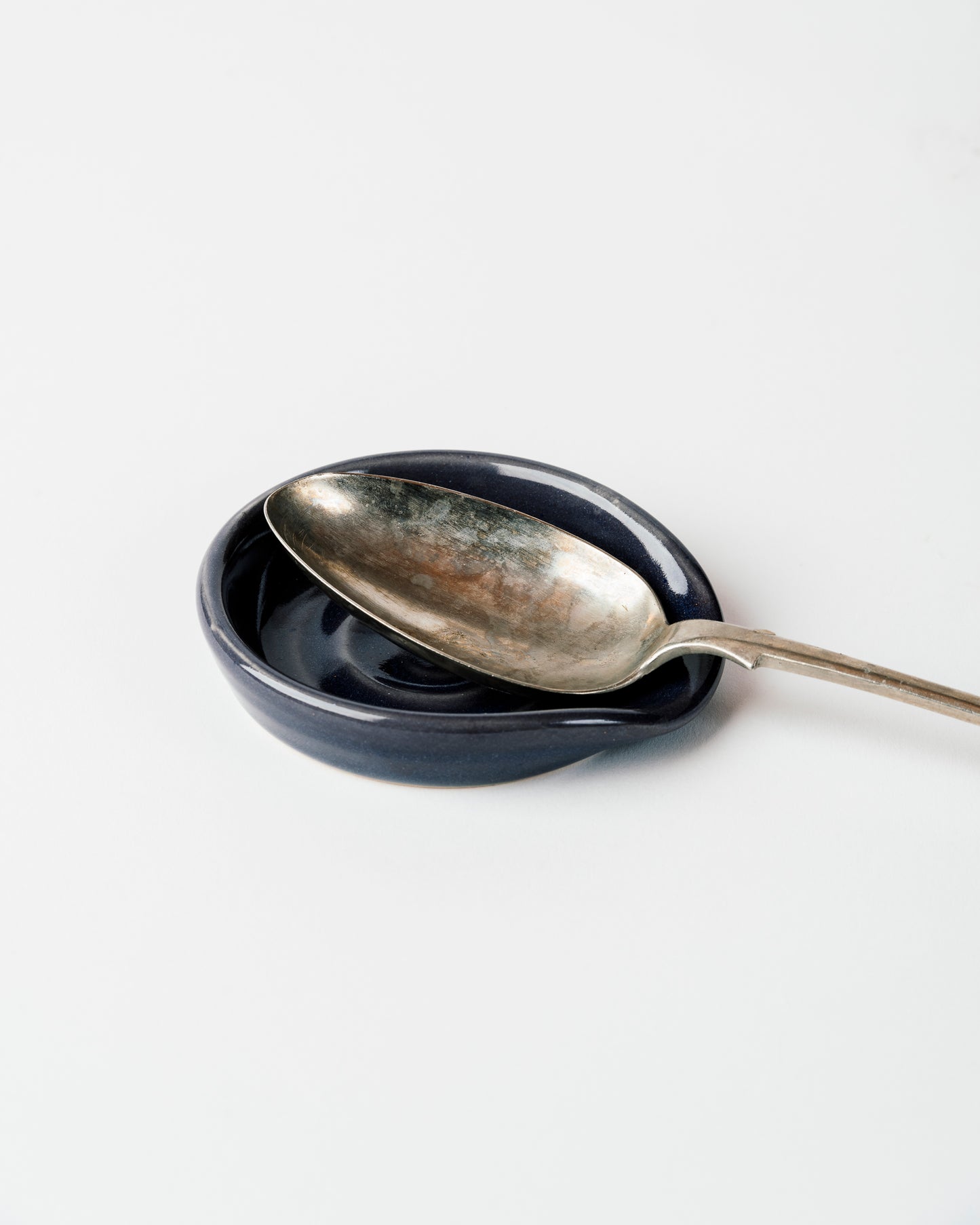 Handmade Dark Woad Blue Ceramic Spoon Rest – Minimalist Kitchen Counter Accessory for Clean Cooking & Stylish Decor