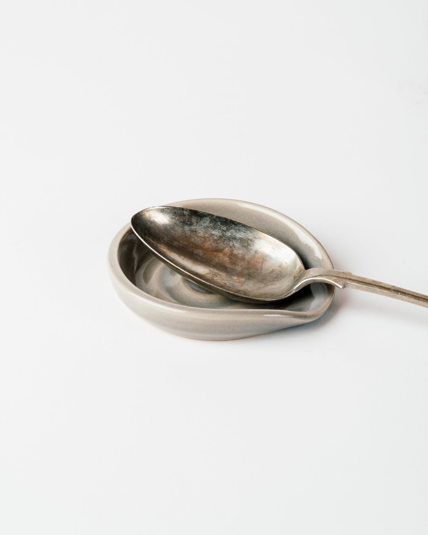 Handmade Dark Woad Blue Ceramic Spoon Rest – Minimalist Kitchen Counter Accessory for Clean Cooking & Stylish Decor