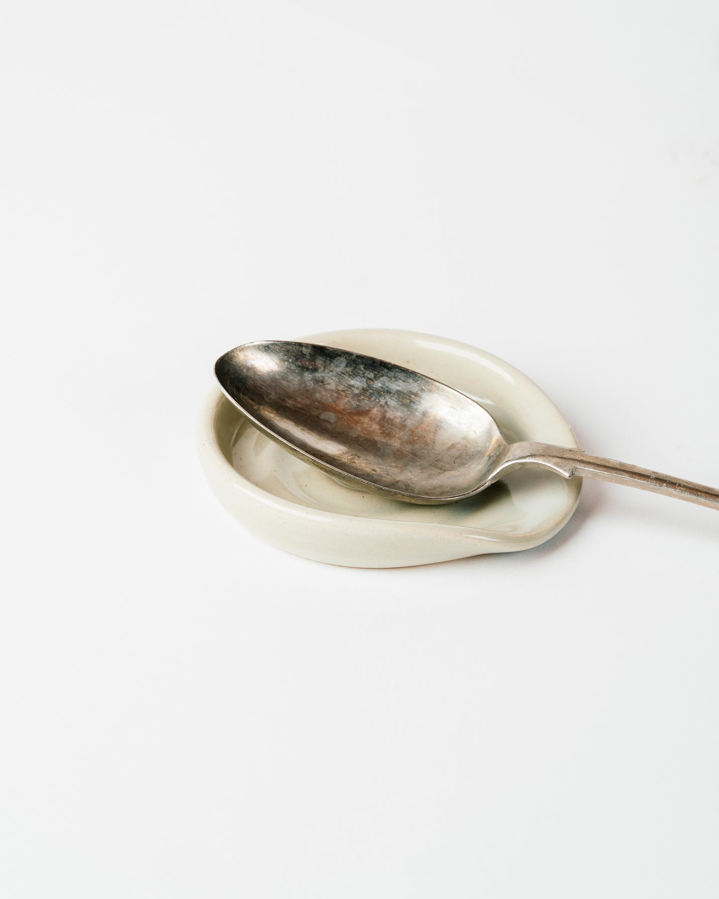 Handmade Dark Woad Blue Ceramic Spoon Rest – Minimalist Kitchen Counter Accessory for Clean Cooking & Stylish Decor