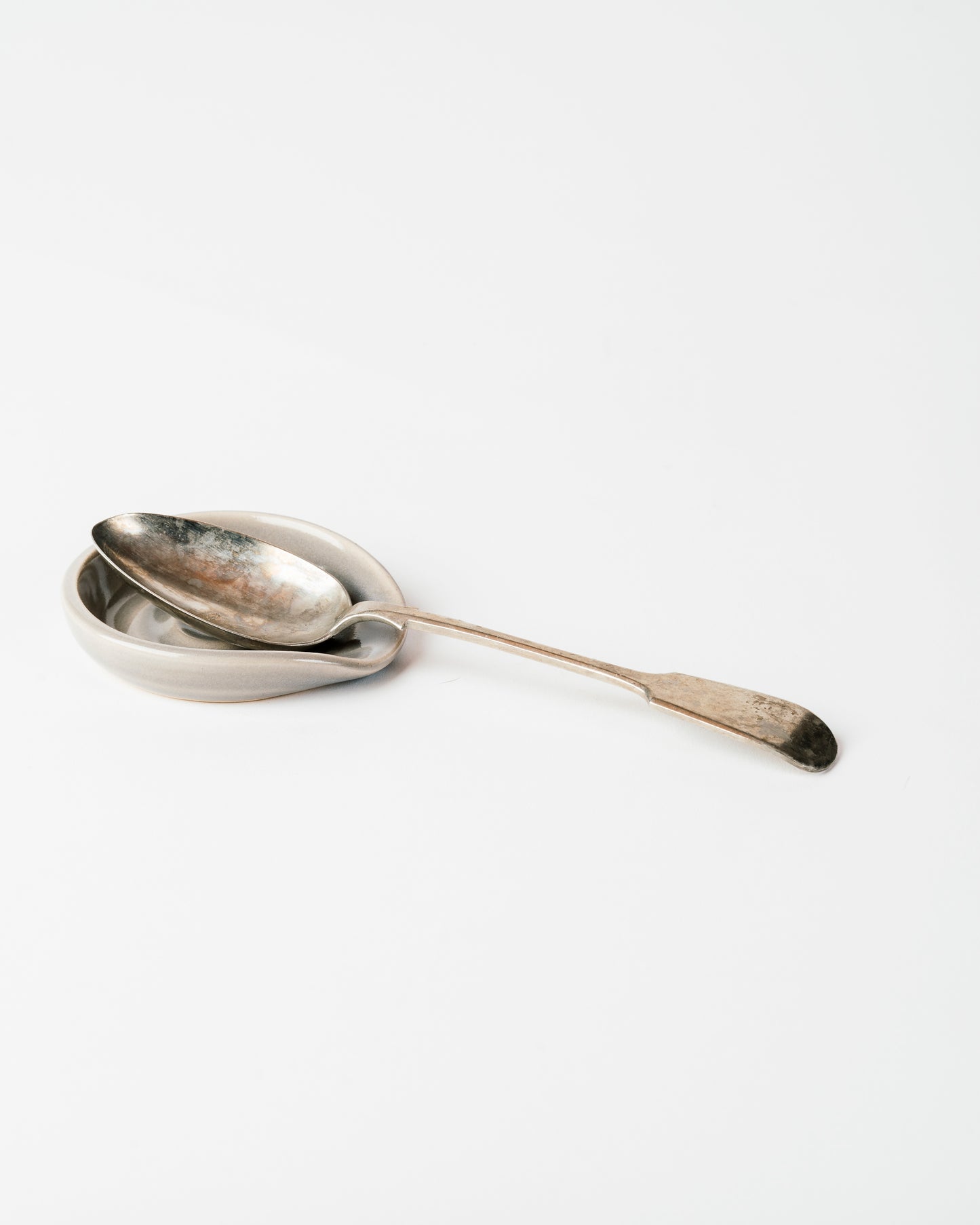 Handmade Dark Woad Blue Ceramic Spoon Rest – Minimalist Kitchen Counter Accessory for Clean Cooking & Stylish Decor