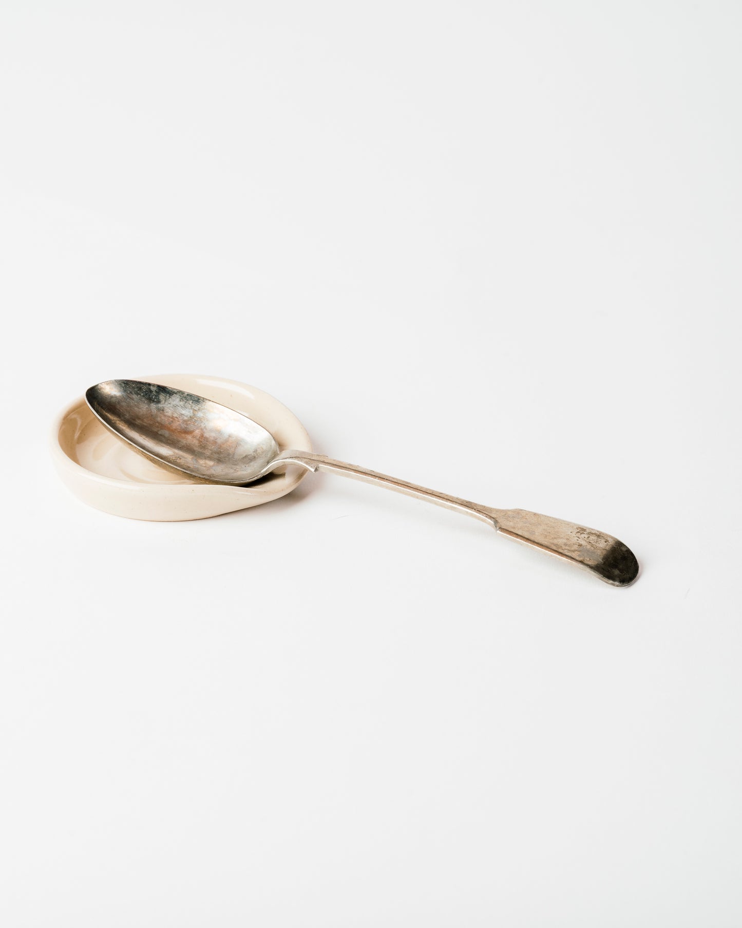 Handmade Dark Woad Blue Ceramic Spoon Rest – Minimalist Kitchen Counter Accessory for Clean Cooking & Stylish Decor