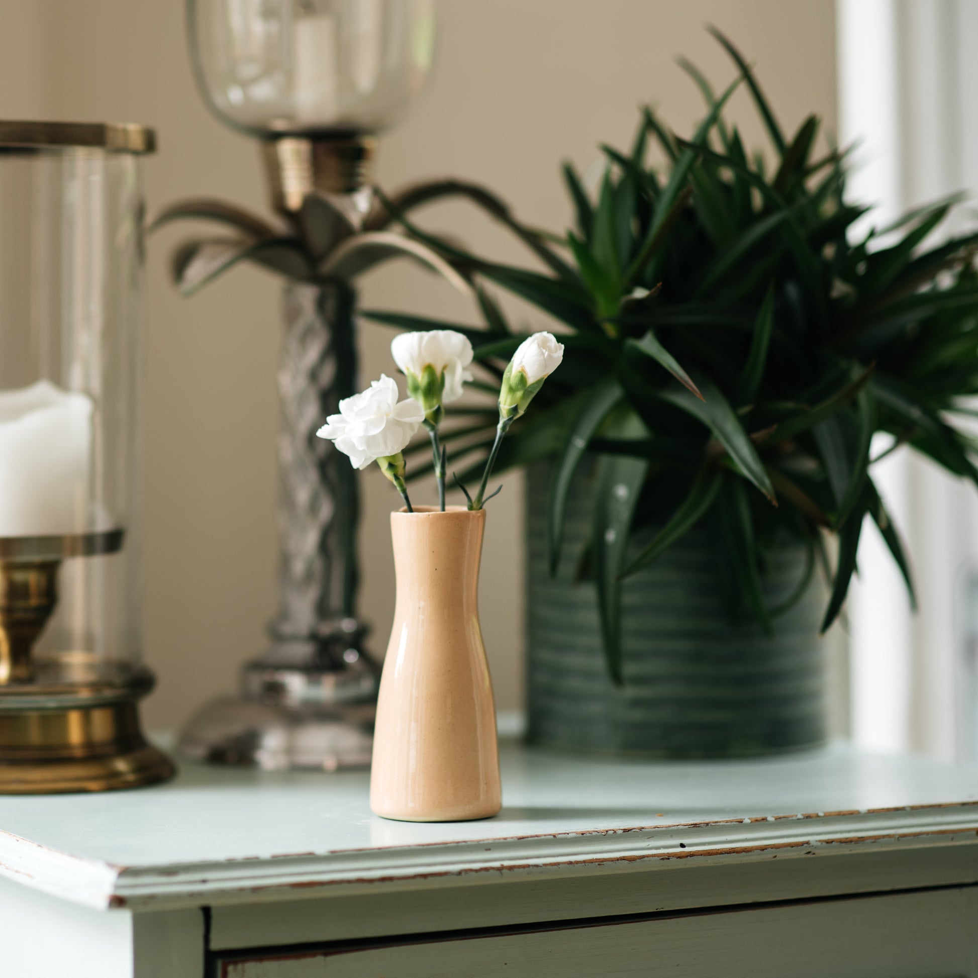 Speckled White Bud Vase image 3