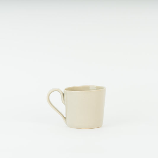 Handmade Pale Cloud Grey Stoneware Coffee Cup – Modern Ceramic Mug with Neutral Glossy Glaze – Artisan Pottery for Everyday Use