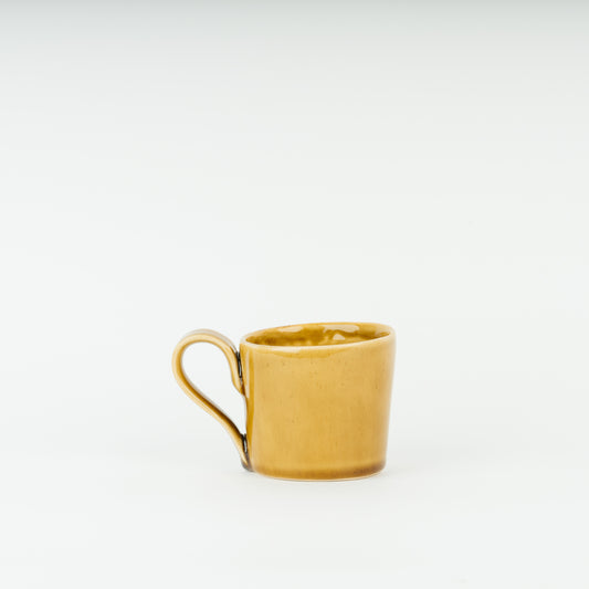 Handmade Yellow Ochre Stoneware Coffee Cup – Modern Ceramic Mug with Dark Glossy Glaze – Artisan Pottery for Everyday Use