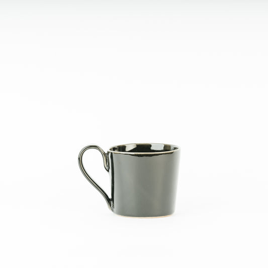 Handmade Ink Black Stoneware Coffee Cup – Modern Ceramic Mug with Dark Glossy Glaze – Artisan Pottery for Everyday Use