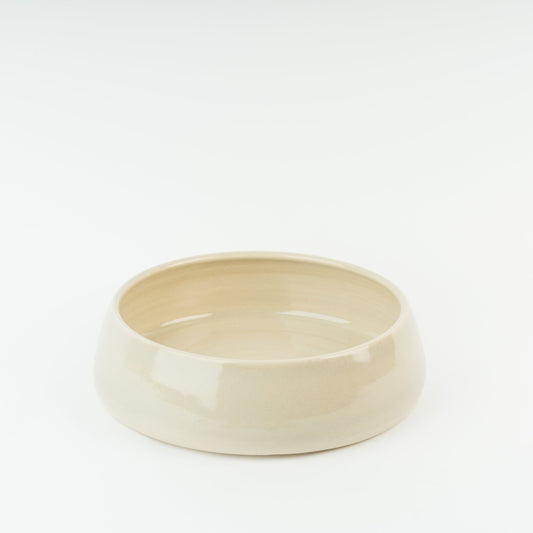 Handmade Medium Pale Cloud Grey Ceramic Dog Bowl – Wheel Thrown Stoneware Pet Dish – Modern Glazed Food & Water Bowl for Dogs