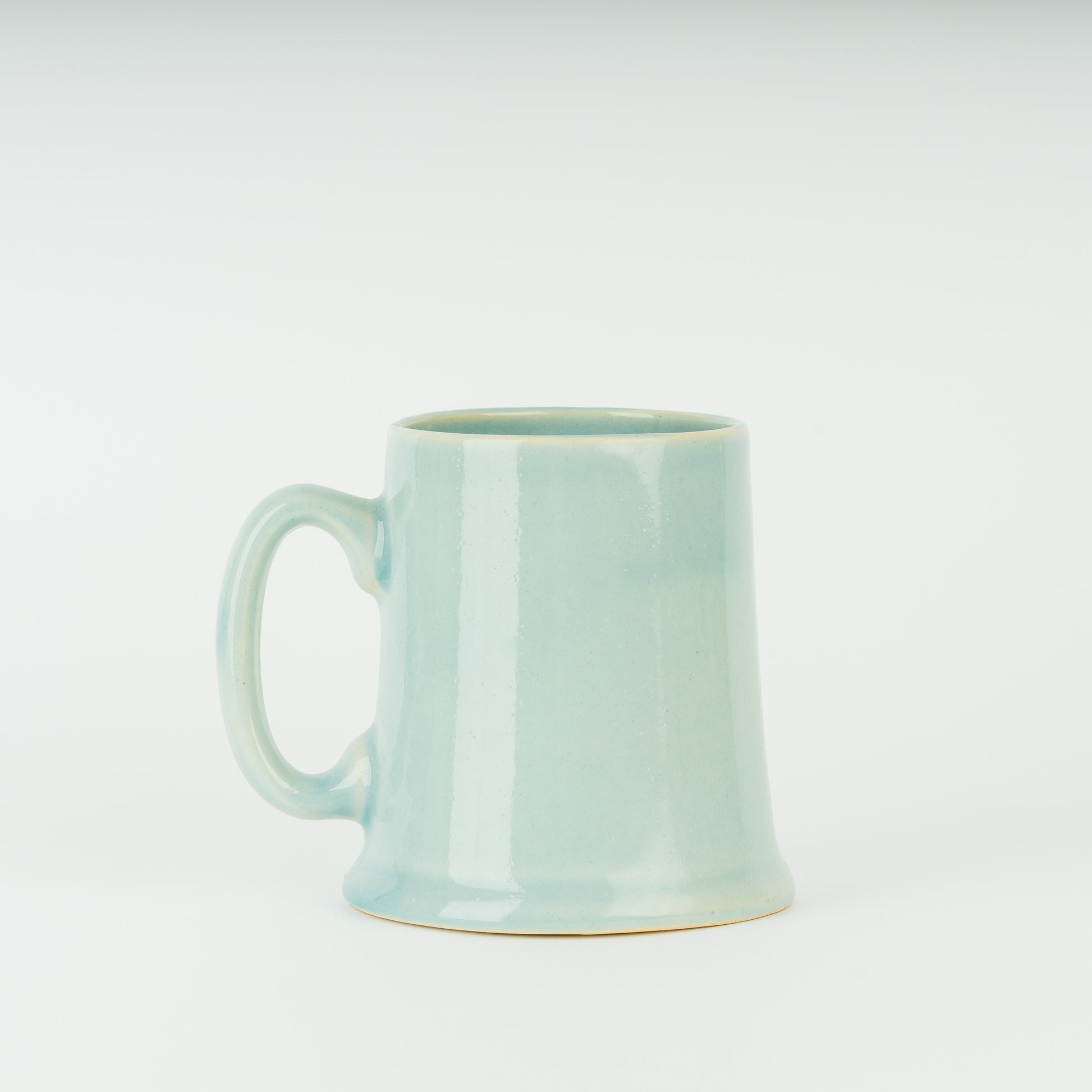Powder Blue Pint Tankard image 0